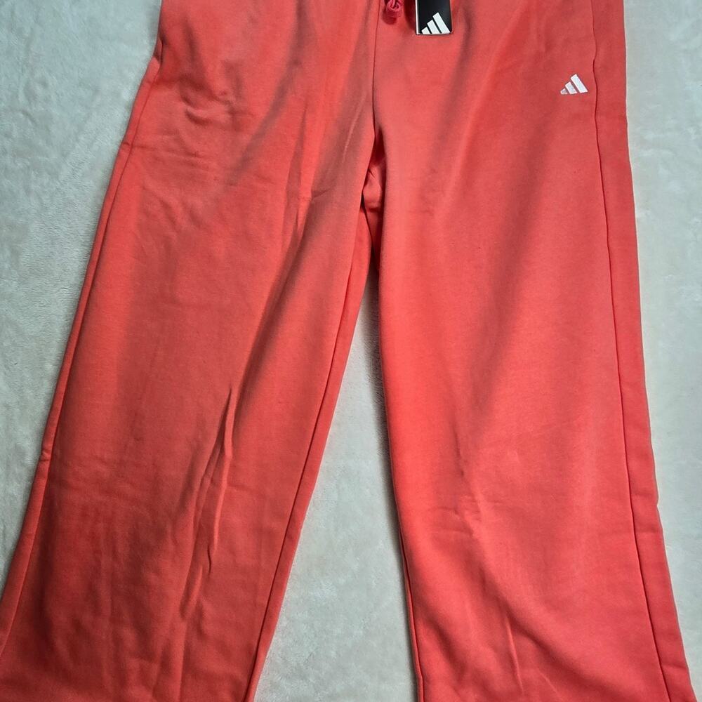Adidas women's 2XL straight leg sweat pants NWT